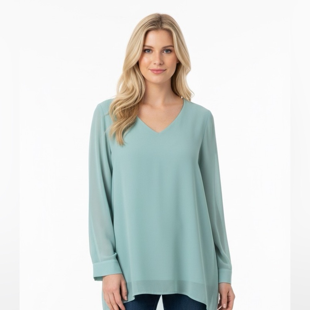 SOFT SURROUNDINGS Light green V-Neck Tunic size large